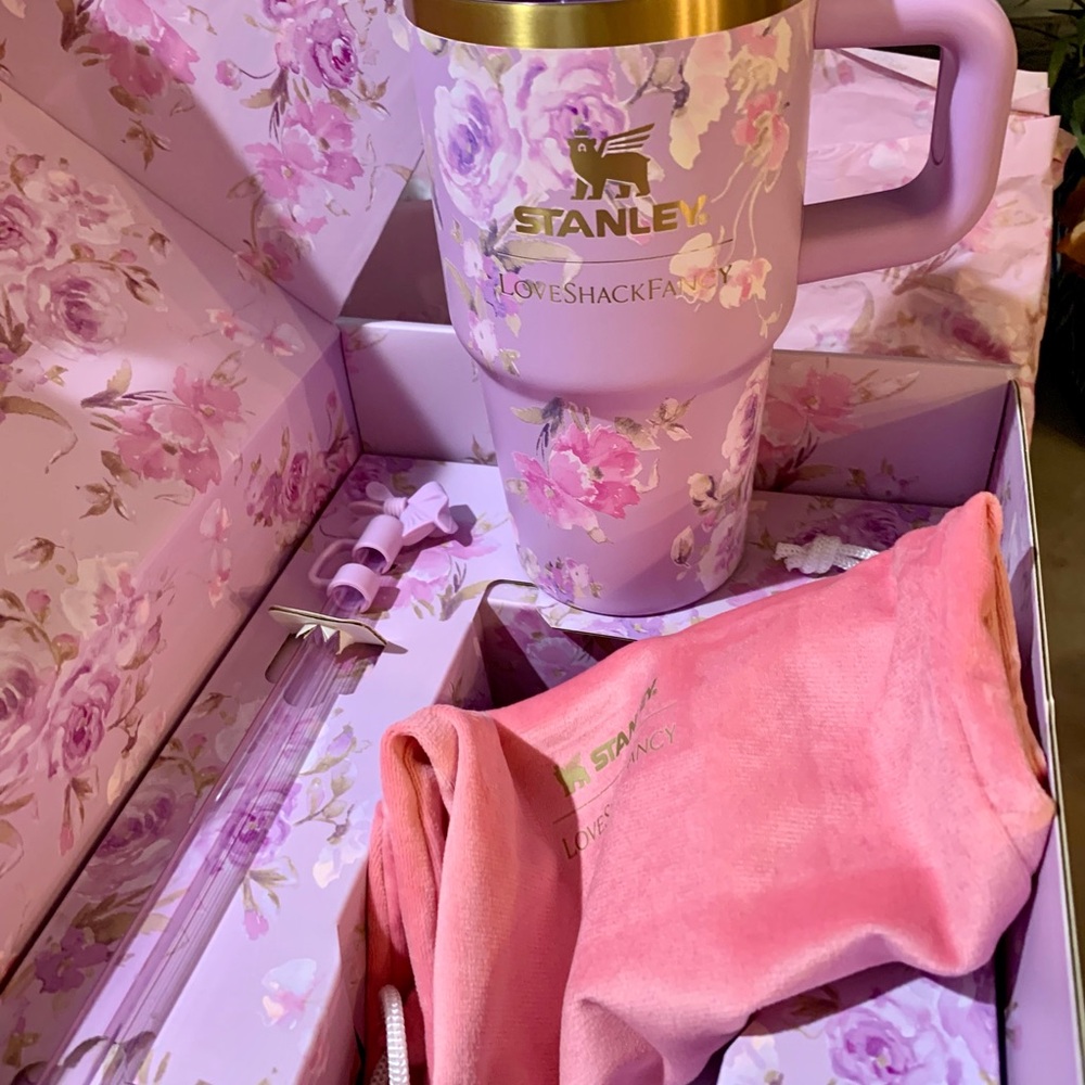 Happy Thoughts 20 Oz. Stanley love shack fancy BNIB